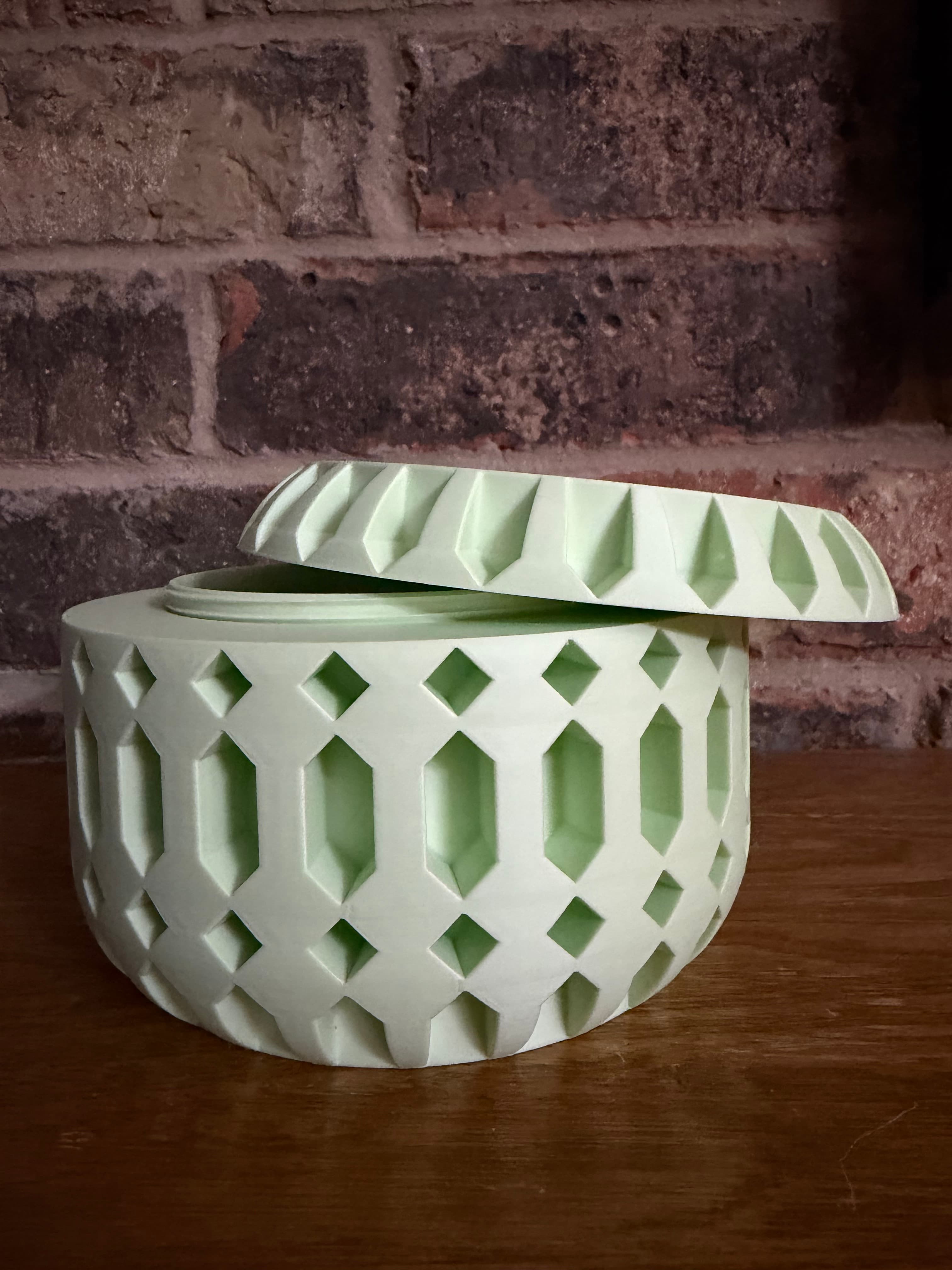 The Rouvo Storage Container