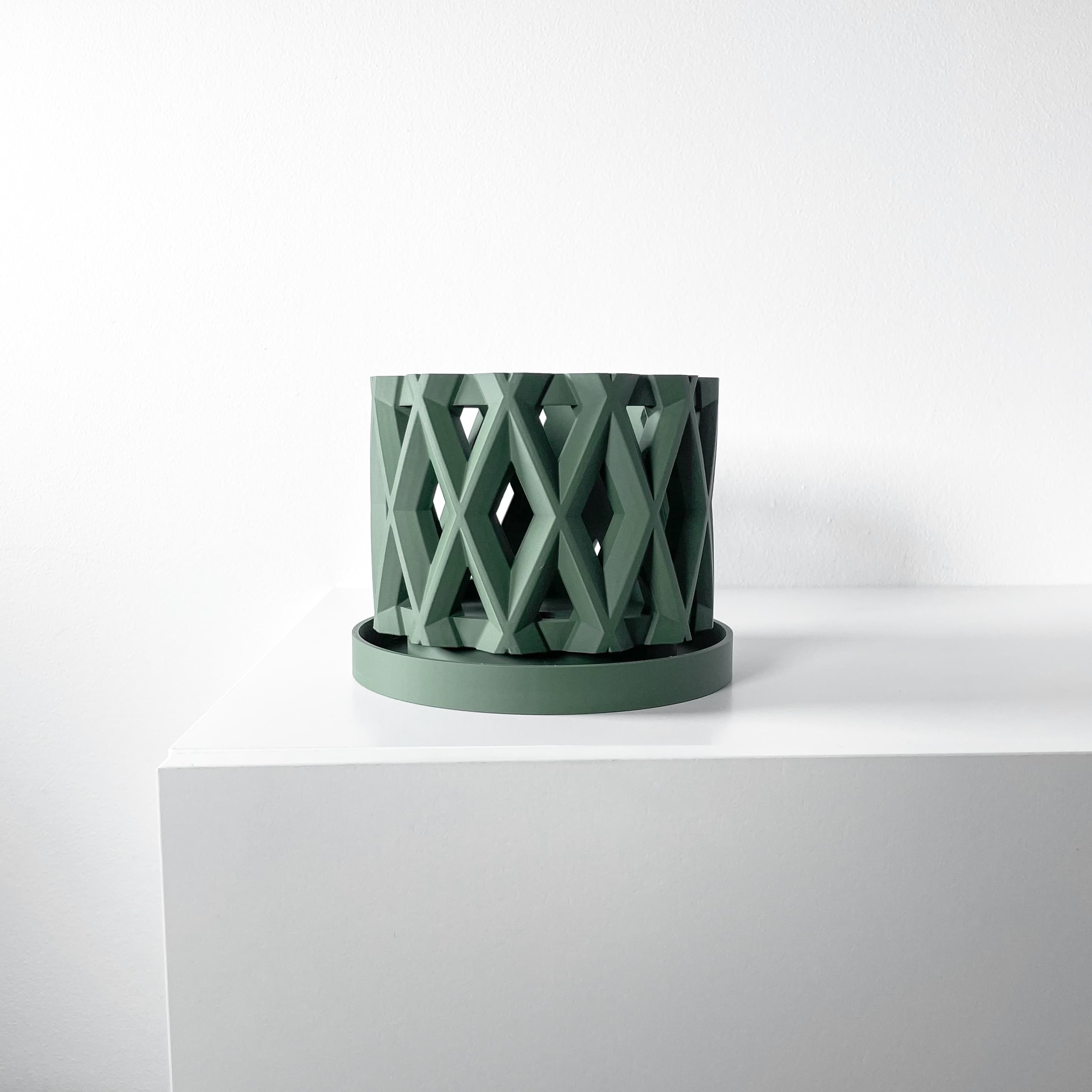 The Alune Orchid Planter Pot With Drainage Tray
