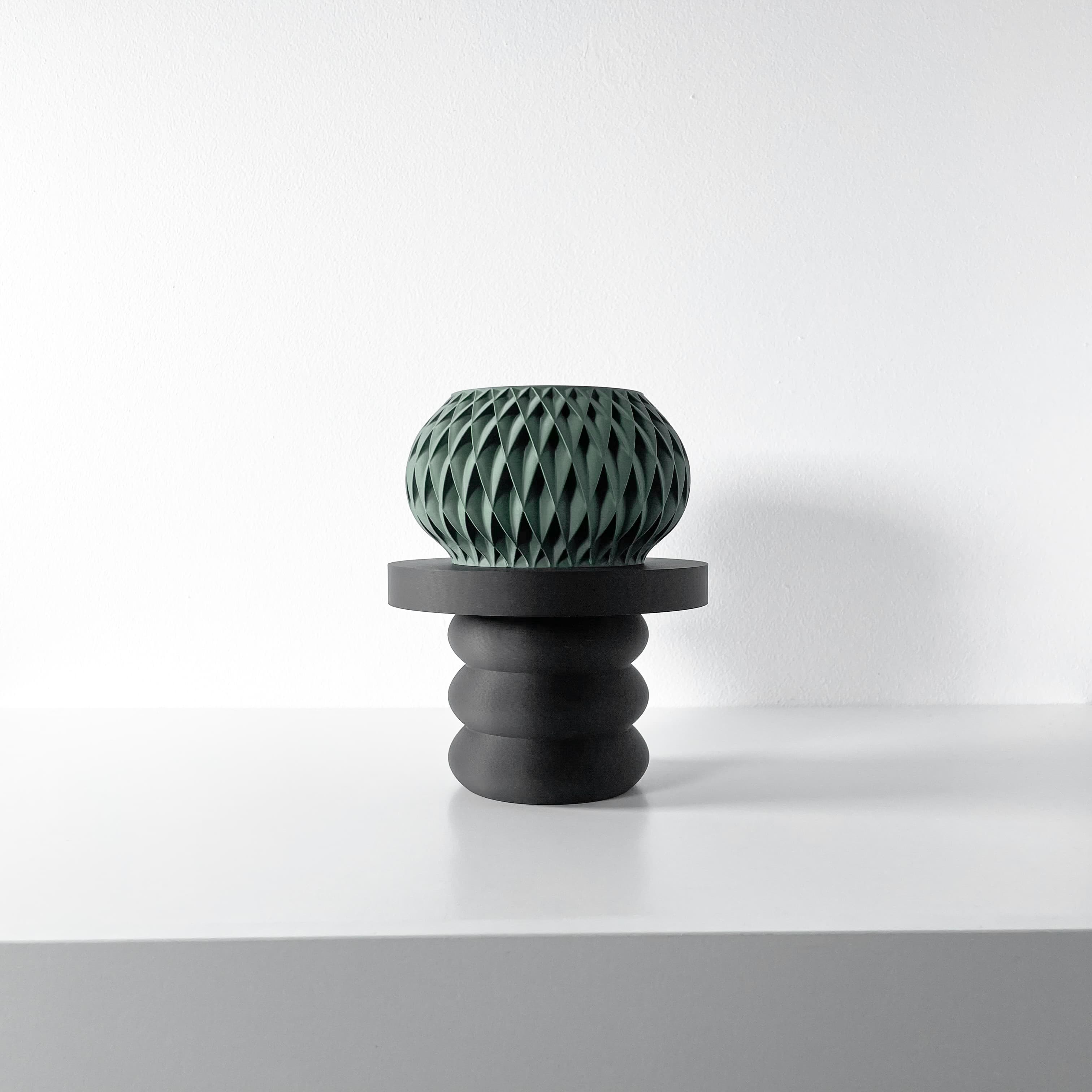 The Akir Display Stand For Planters And Decor