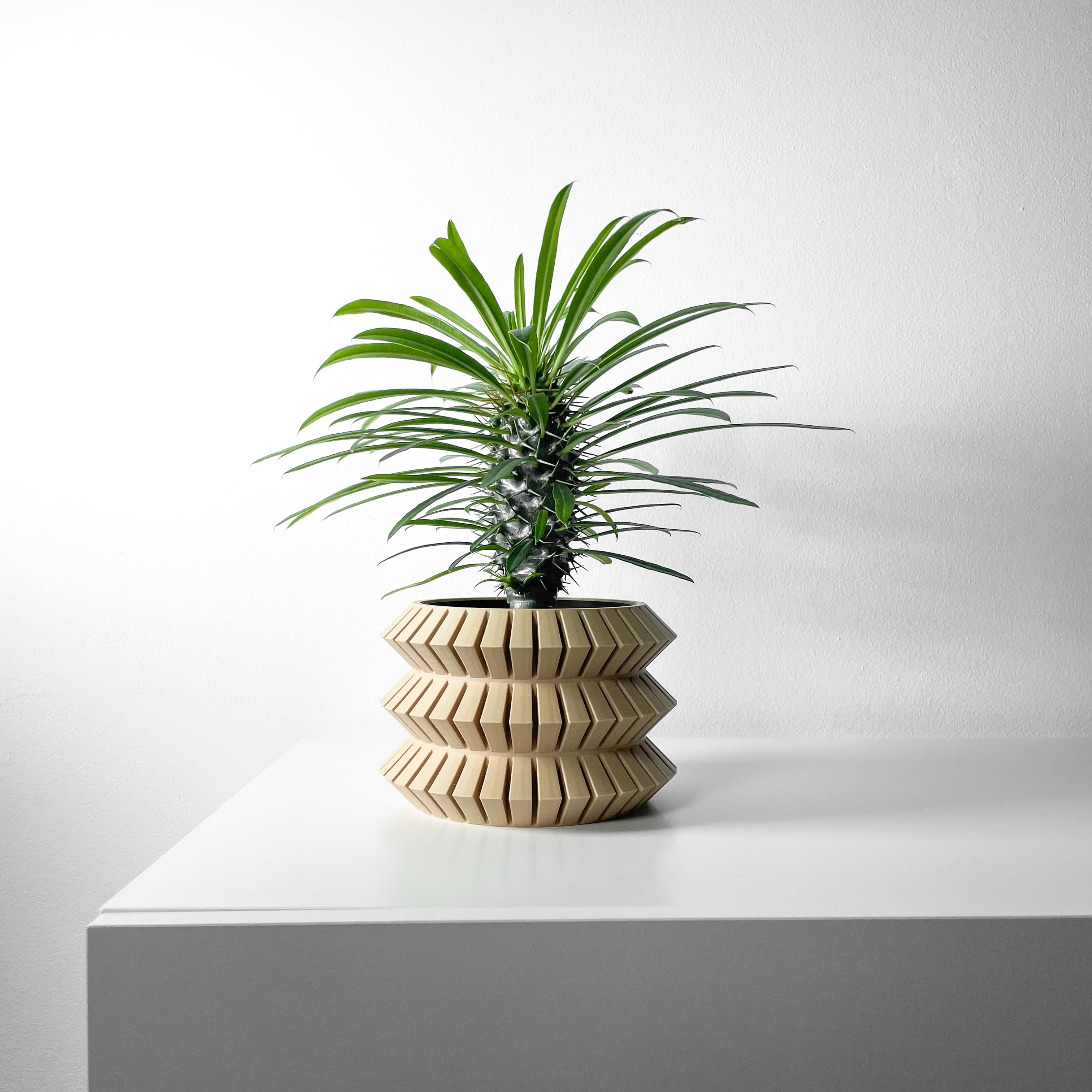 The Sivat Planter Pot With Drainage Tray & Stand Included