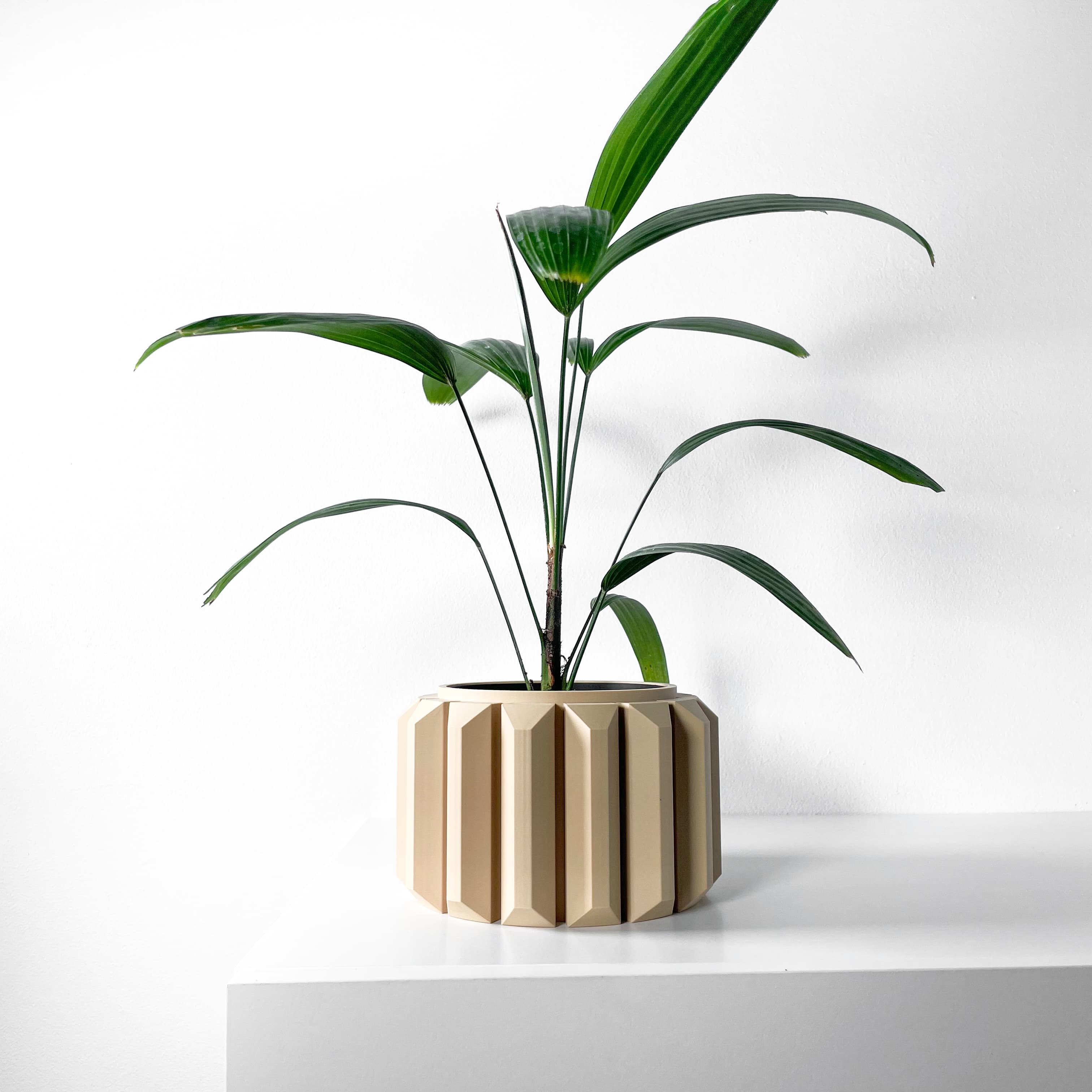 The Ferix Planter Pot With Drainage Tray & Stand Included