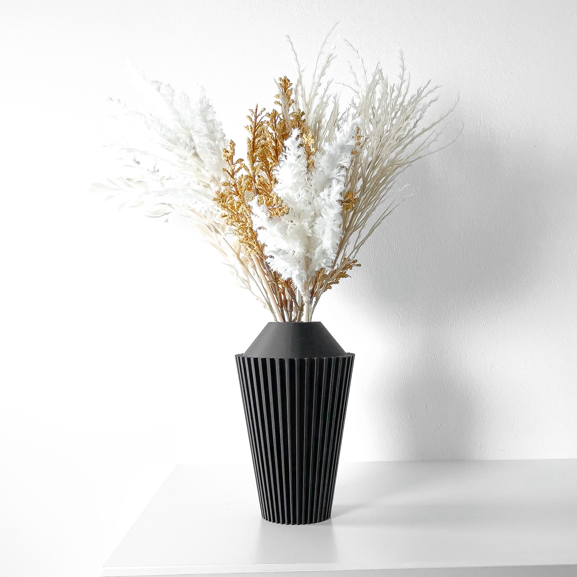 The Riveno Vase
