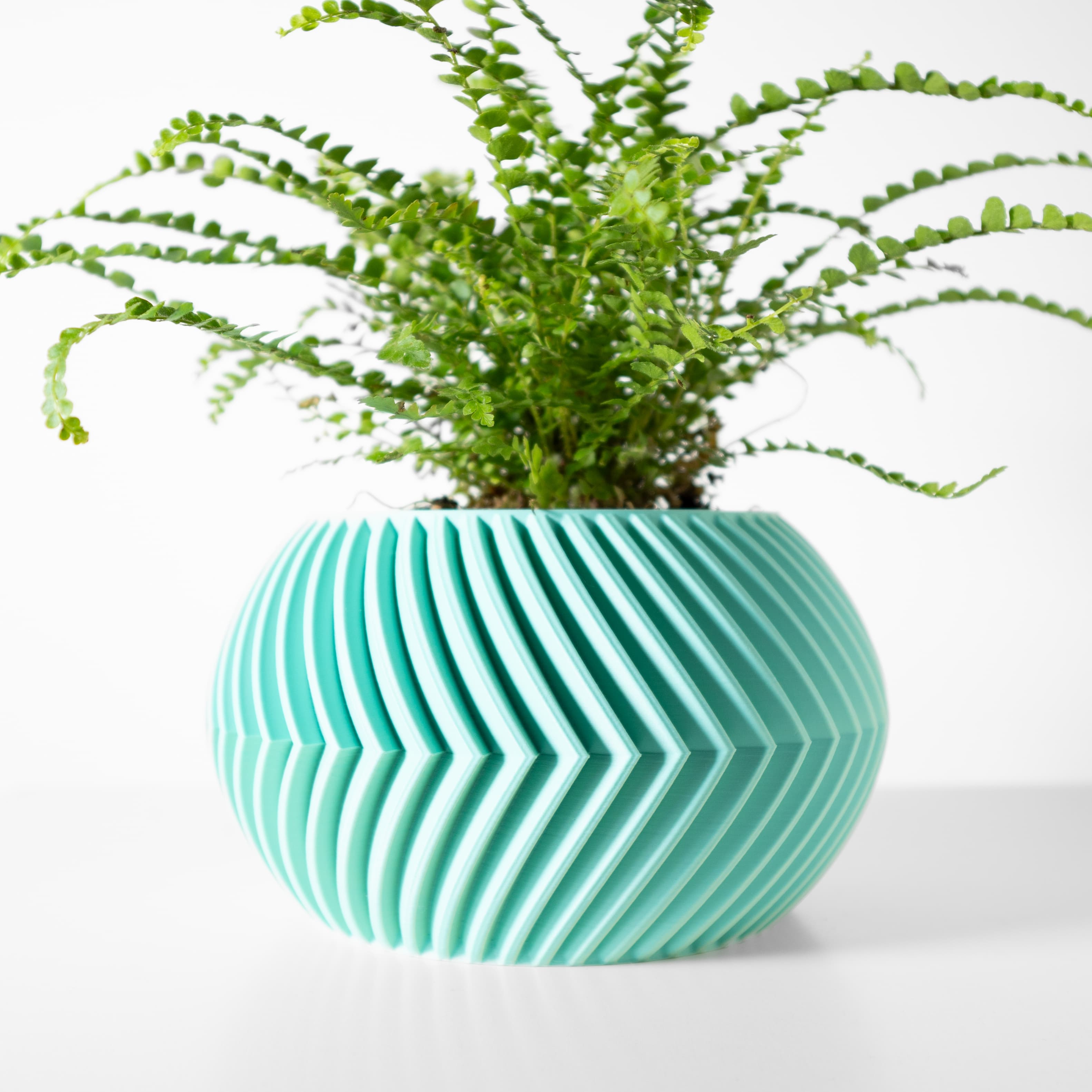 The Soko Planter Pot With Drainage Tray & Stand