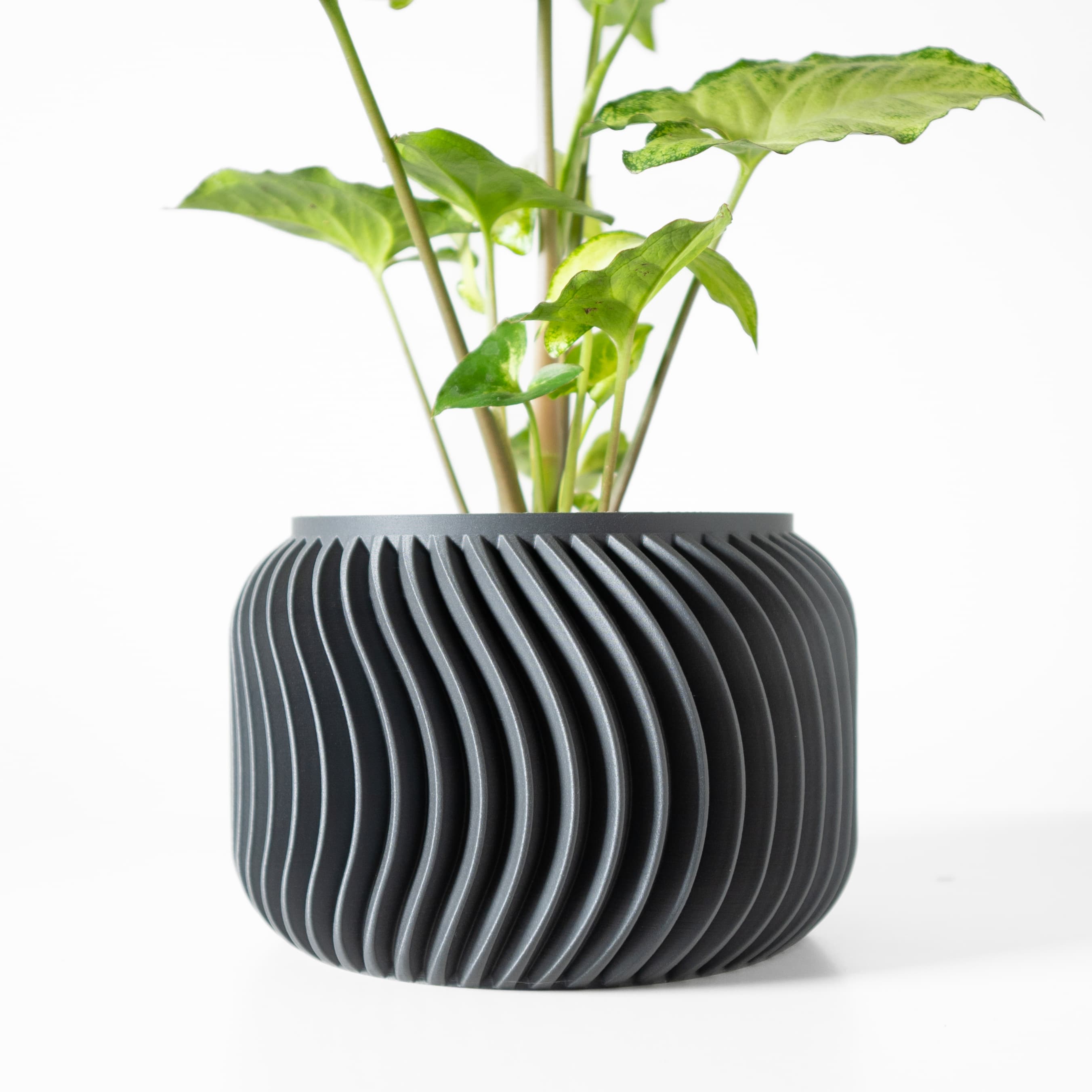 The Vilex Planter Pot With Drainage Tray & Stand