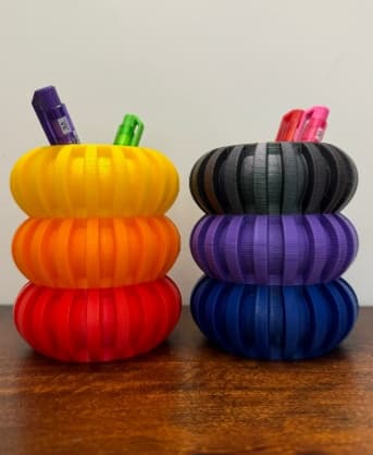 The Renio Pen Holder