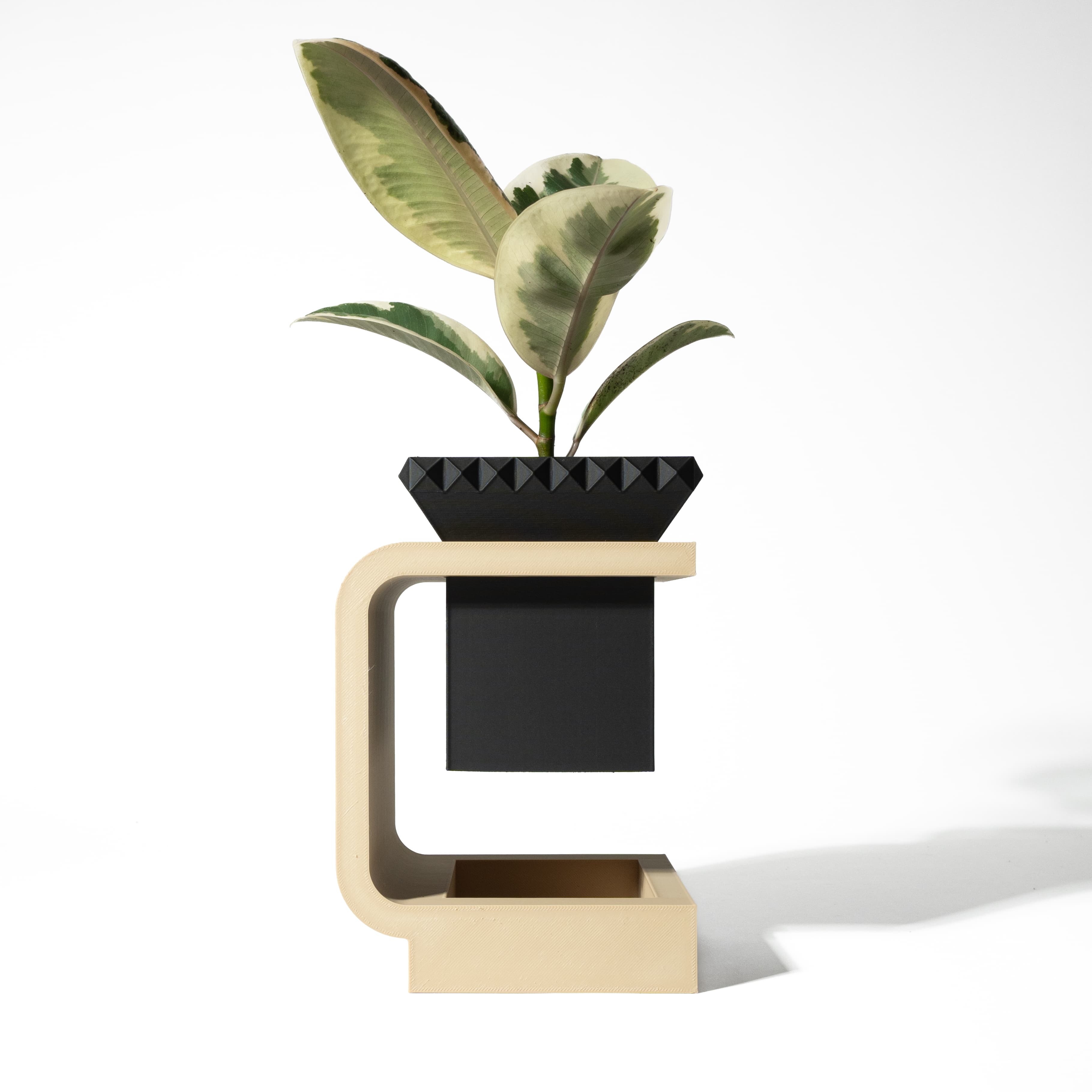 The Daka Planter Pot With Drainage Tray & Stand