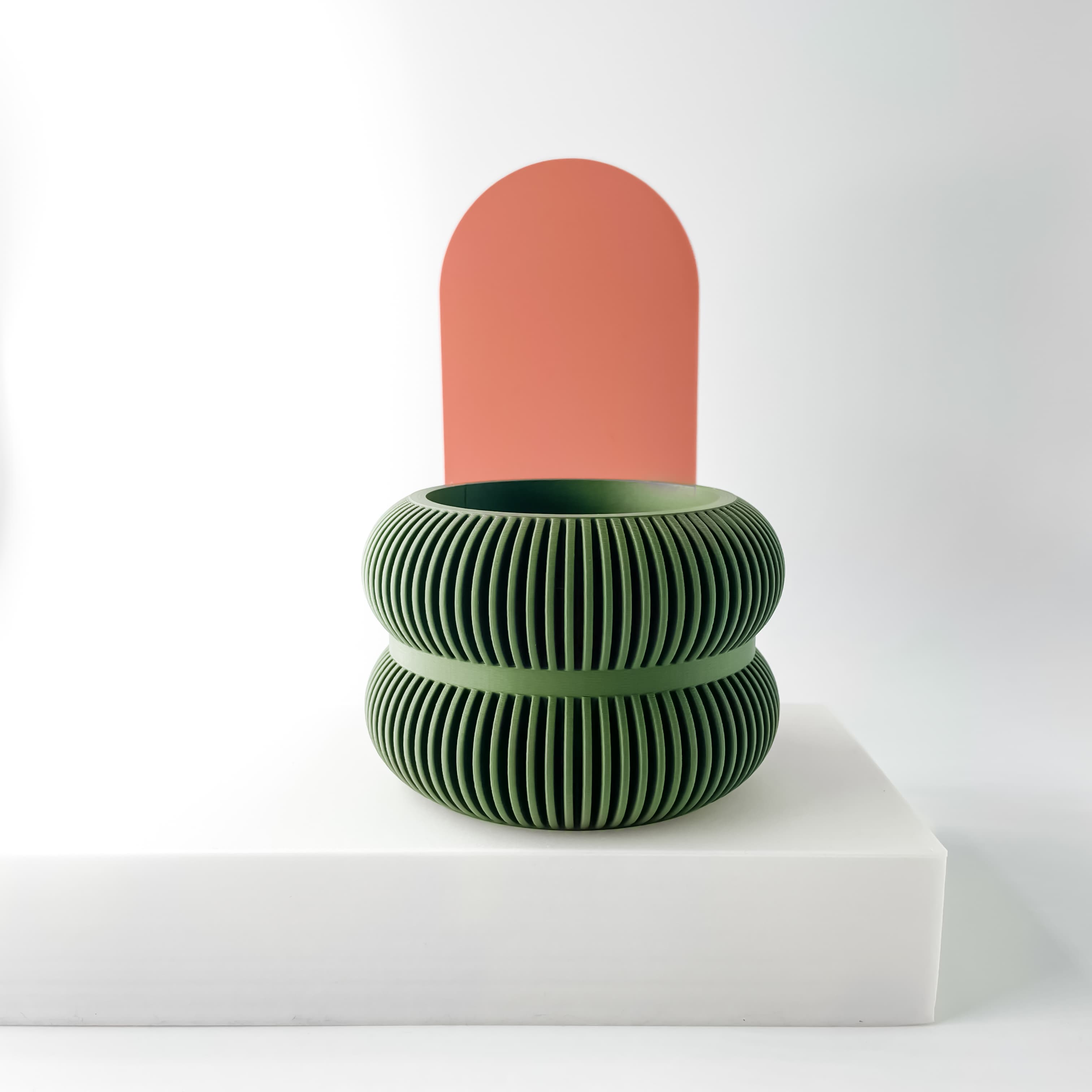 The Fulix Planter Pot With Drainage Tray & Stand